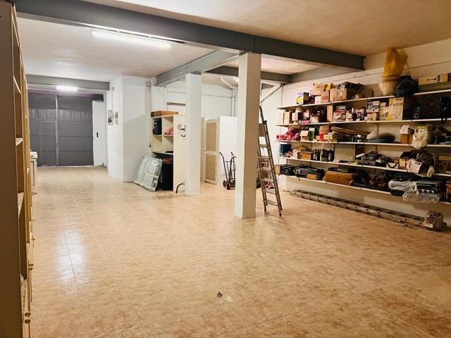 SE VENDE LOCAL EN LA CALLE SANTA TERESA VINARÒS! photo 0