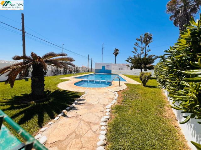 EN VENTA CASA ADOSADA EN URBANIZACION PRIVADA CON PISCINA COMUNITARIA! photo 0