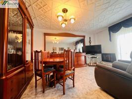 EN VENTA PISO CENTRICO DE 3 DORMITORIOS, 2 BAÑOS, TERRAZA! A 200M DE LA PLAYA ZONA PAIS VALENCIA! photo 0