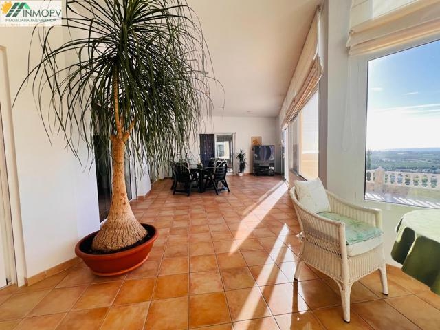 EN VENTA ELEGANTE VILLA EN LA ZONA DE ERMITA CON VISTAS AL MAR Y A LA CIUDAD! photo 0