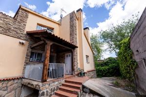 CHALET EN LA CANALEJA photo 0
