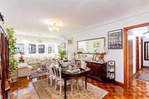 PISO EN PLANTA, EN URBANIZACIÓN CON PISCINA CON ASCENSOR EN EL CENTRO DEL PUEBLO. photo 0