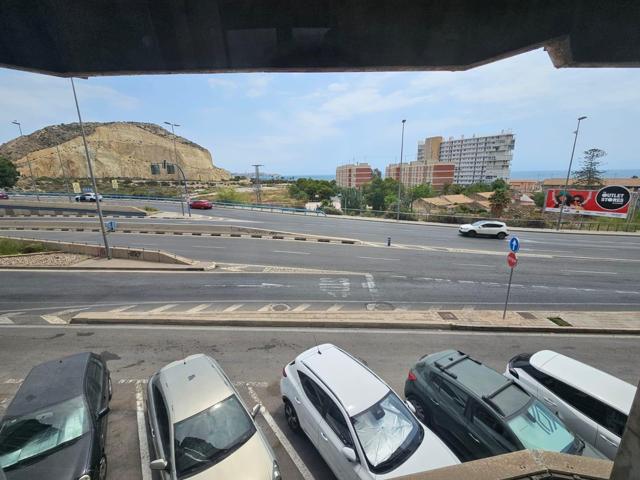Impresionante piso en perfecto estado en Av Denia photo 0