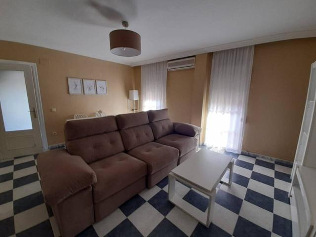 !Piso en muy buena zona y buen precio! photo 0