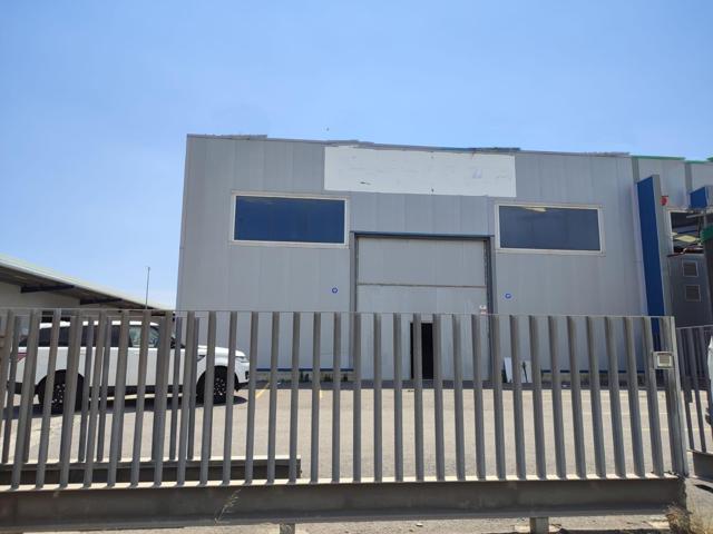 MAGNIFICA NAVE INDUSTRIAL EN ONDA photo 0