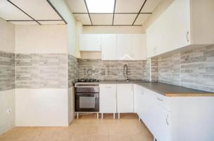 PISO EN VENTA EN ARTANA photo 0