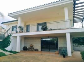 EXCLUSIVO CHALET EN TALES photo 0