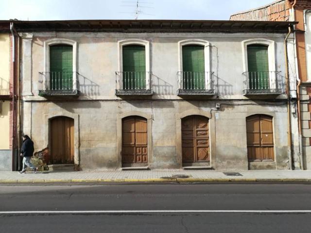 Edificio en venta en Guijuelo photo 0