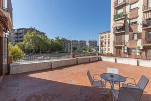 Piso con enorme terraza, plaza de garaje y trastero, junto al Paseo del Violón photo 0