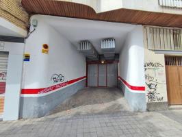 Venta de plaza de aparcamiento junto a la plaza de Gracia photo 0