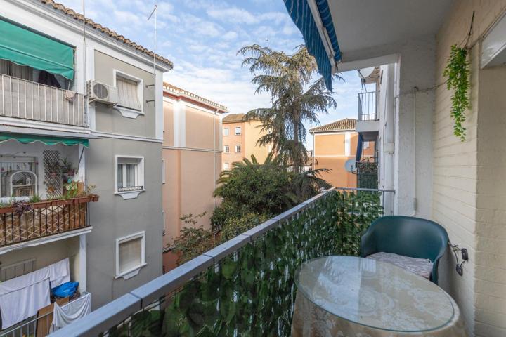 Inversión o vivienda en el Zaidin!! photo 0