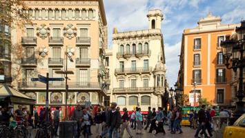 Edificio en Venta en el Distrito de Ciutat Vella, Barcelona photo 0