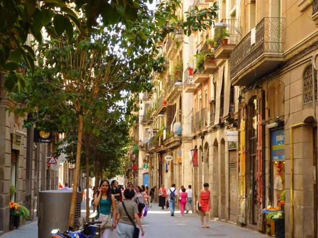 Local con Altillo a Pie de Calle en Venta en Barcelona – Raval photo 0