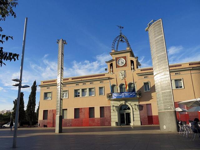 SOLAR EN VENTA EN SANTA COLOMA DE GRAMANET photo 0