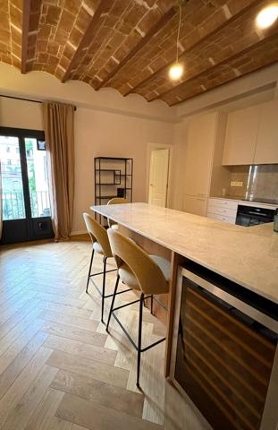 Exclusivo piso reformado en finca señorial del siglo XIX – Barrio Gótico, Barcelona photo 0