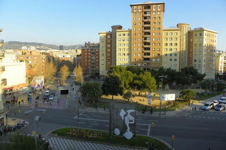 Lote de viviendas en venta en Sants – Barceloma photo 0