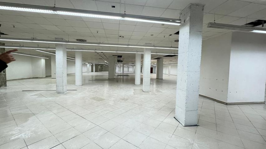 Local Comercial en Ventade 3.443m² en Zona Residencial photo 0