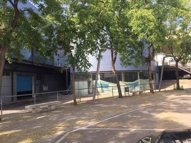 Local en alquiler en el Parque Comercial Atrium – Sant Andreu de la Barca photo 0