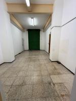 Local diáfano en alquiler – Badalona photo 0