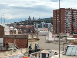 Piso de tres habitaciones con terraza comunitaria a la venta en zona La Torrassa de L´Hospitalet de Llobregat. photo 0