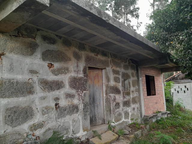 CASA RÚSTICA EN OBRA CON FINCA URBANIZABLE EN SALVATIERRA photo 0