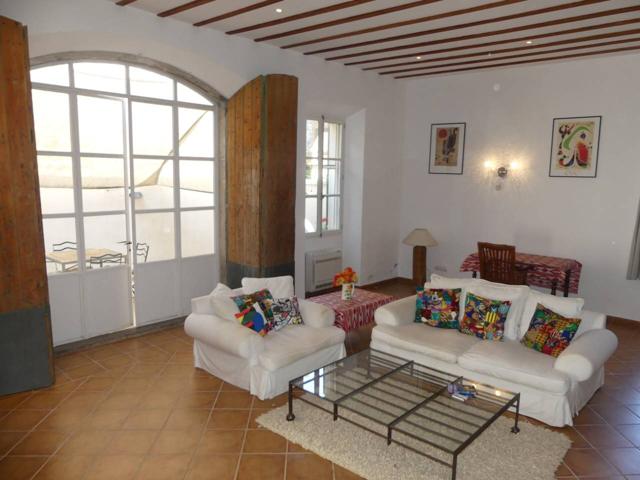 Se vende planta baja con terraza y jardín privado photo 0