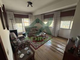 SE VENDE PISO DE 4 HABITACIONES EN PADRON photo 0