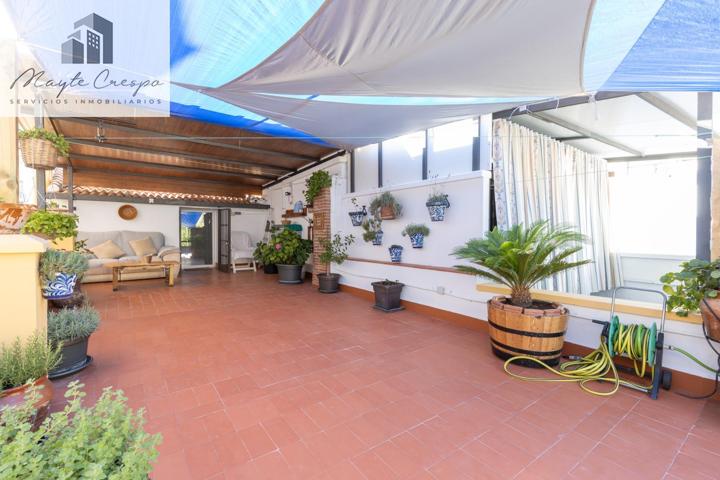 Ponemos en venta esta preciosa casa en el centro de Pinos Puente, en una magnifica ubicación. photo 0