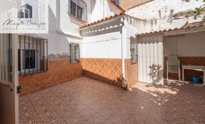 ATENCIÓN CHOLLO!! Ponemos a la venta esta casa para reformar completamente a su gusto. photo 0