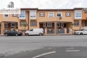 Unifamiliar Pareada En venta en San Cayetano, Churriana De La Vega photo 0