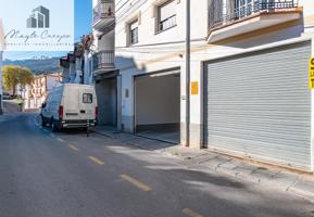 Local con 238m2 en centro de Guejar Sierra photo 0