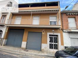 INCREIBLE OPORTUNIDAD PARA TRANSFORMACION EN EDIFICIO PLURIFAMILIAR CON TRES VIVIENDAS INDEPENDIENTE photo 0