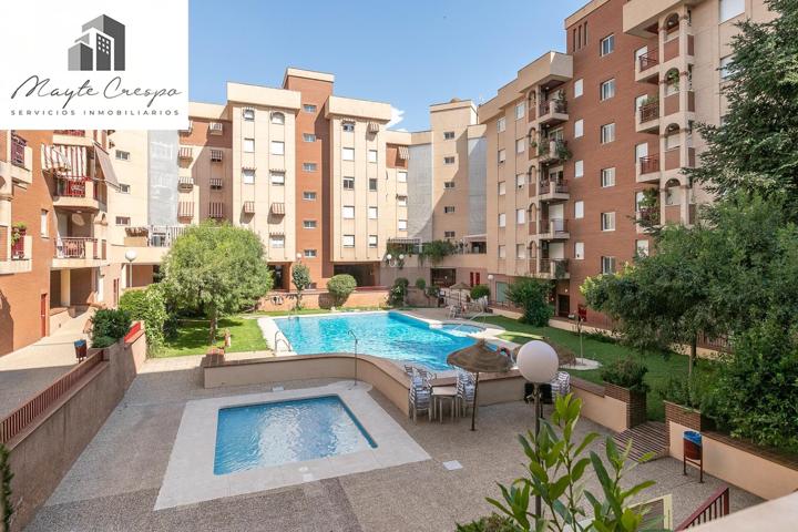 Piso en Urbanización con Piscina en Zona Periodistas junto a Avenida de Andalucia photo 0
