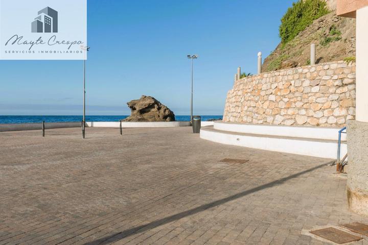 Magnífica casa con 3 apartamentos con licencia de alquiler turístico en La Caleta a 80 m de la playa. Salobreña photo 0