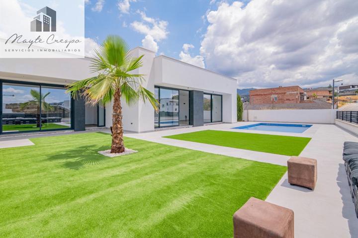 CHALET DISEÑO MODERNO EN UNA PLANTA NUEVA A ESTRENAR photo 0