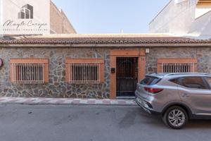 Oportunidad en Armilla: amplia casa de 250 m² para reformar a tu gusto photo 0
