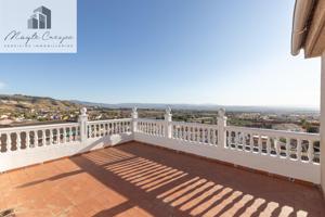 Amplio Pareado en Vega de Granada: Tu Nuevo Hogar Espera por Ti photo 0