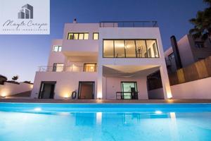 Chalet MINIMALISTA de DISEÑO MODERNO en venta en La Zubia. photo 0
