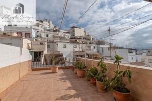 Casa adosada en Salobreña de 3 dormitorios con amplia terraza y vistas preciosas photo 0