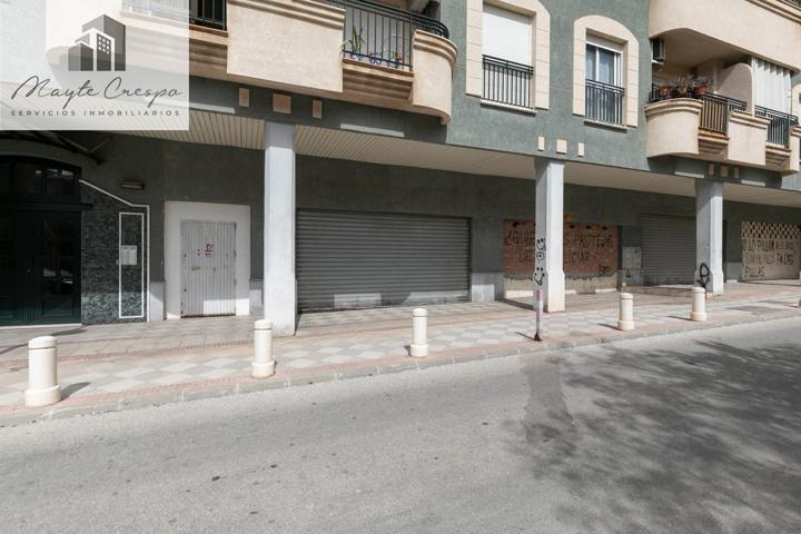Oportunidad en Atarfe, local de origen de 222m2 photo 0