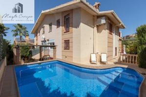 Casa pareada con piscina, en Huétor Vega photo 0