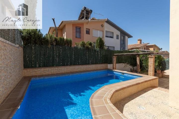 Casa pareada con piscina, en Huétor Vega photo 0