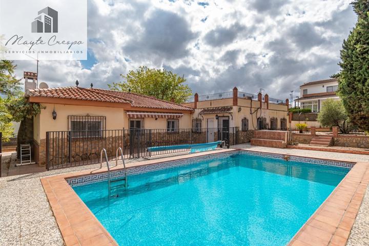 Impresionante Chalet en Otura con Piscina y Vistas photo 0