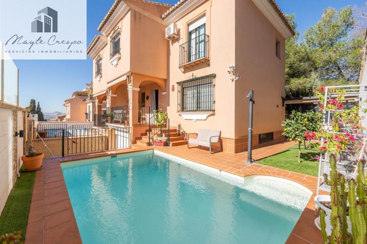 chalet adosado con piscina y placas solares en el parque de los Pinos photo 0