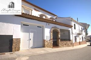 CHALET ADOSADO A LOS PIES DE LA SIERRA DE CAZORLA, POZO ALCÓN, JAÉN. photo 0