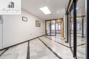 Oficina en Venta en El Ejido Oeste - Excelente Oportunidad photo 0