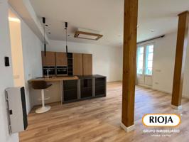 VIVIENDA EN PLAZA DE LA PROVINCIA photo 0