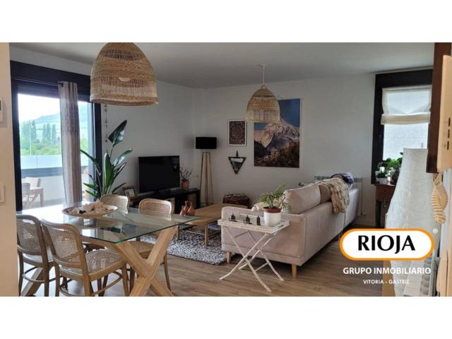 Vivienda amplia, moderna y luminosa en Aretxabaleta photo 0