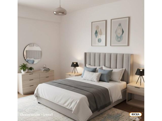 Piso en calle Tenerías con terraza y ascensor cota cero photo 0