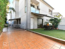 Villa En venta en Miramar photo 0